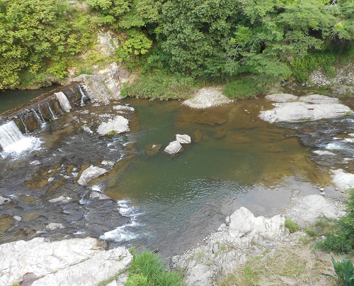 兵庫県川辺郡猪名川町