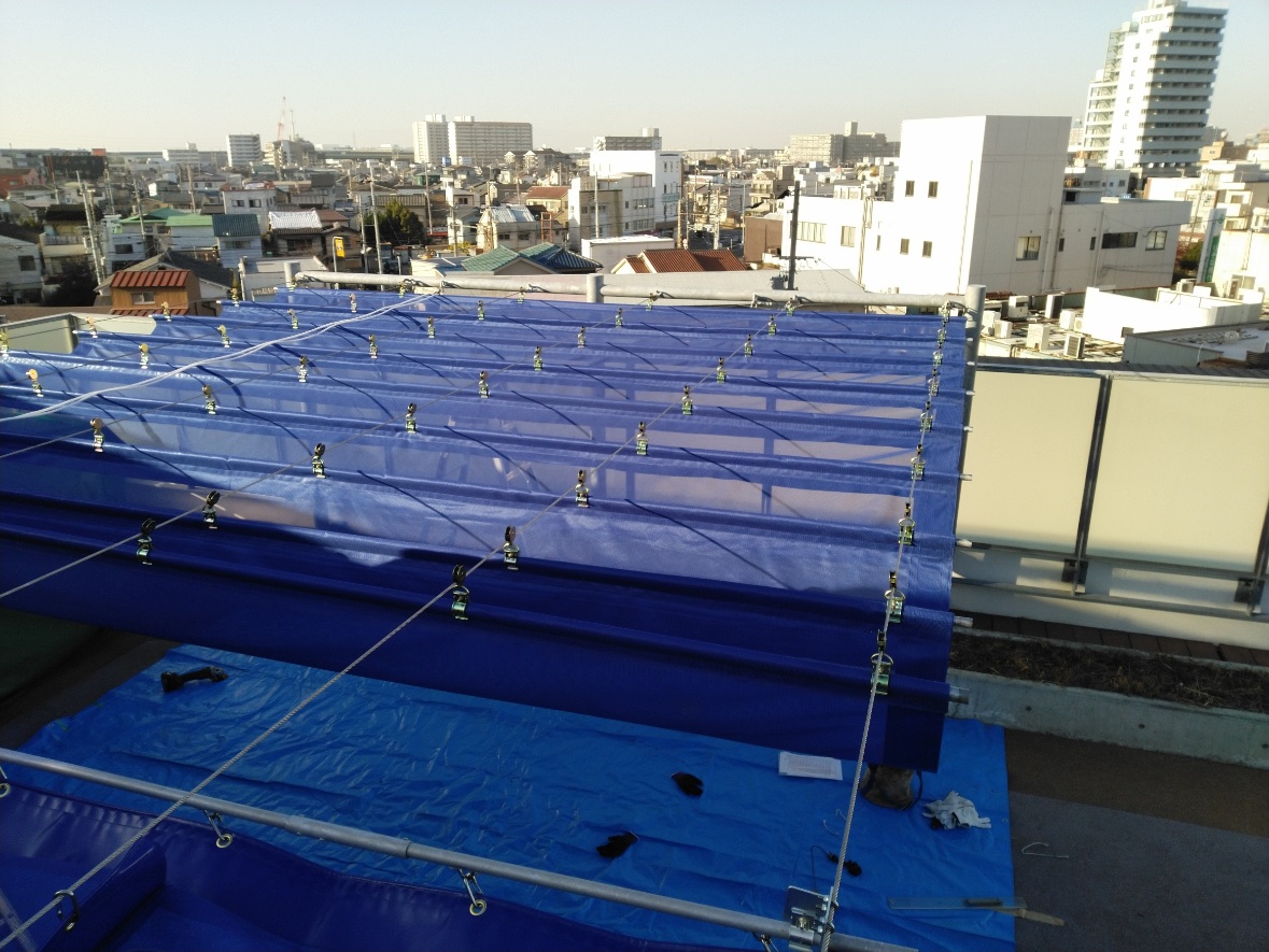 倉庫テント・開閉式テント